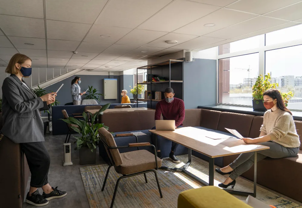 Top Challenges of a Hybrid Workplace & How To Solve Them